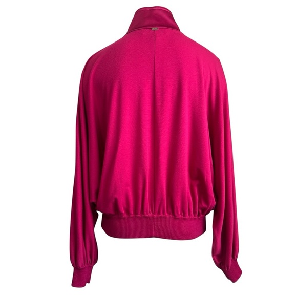 ST JOHN Fuchsia Athletic Jacket + T-shirt Set Satin Contrast Women's Medium - Picture 15 of 16